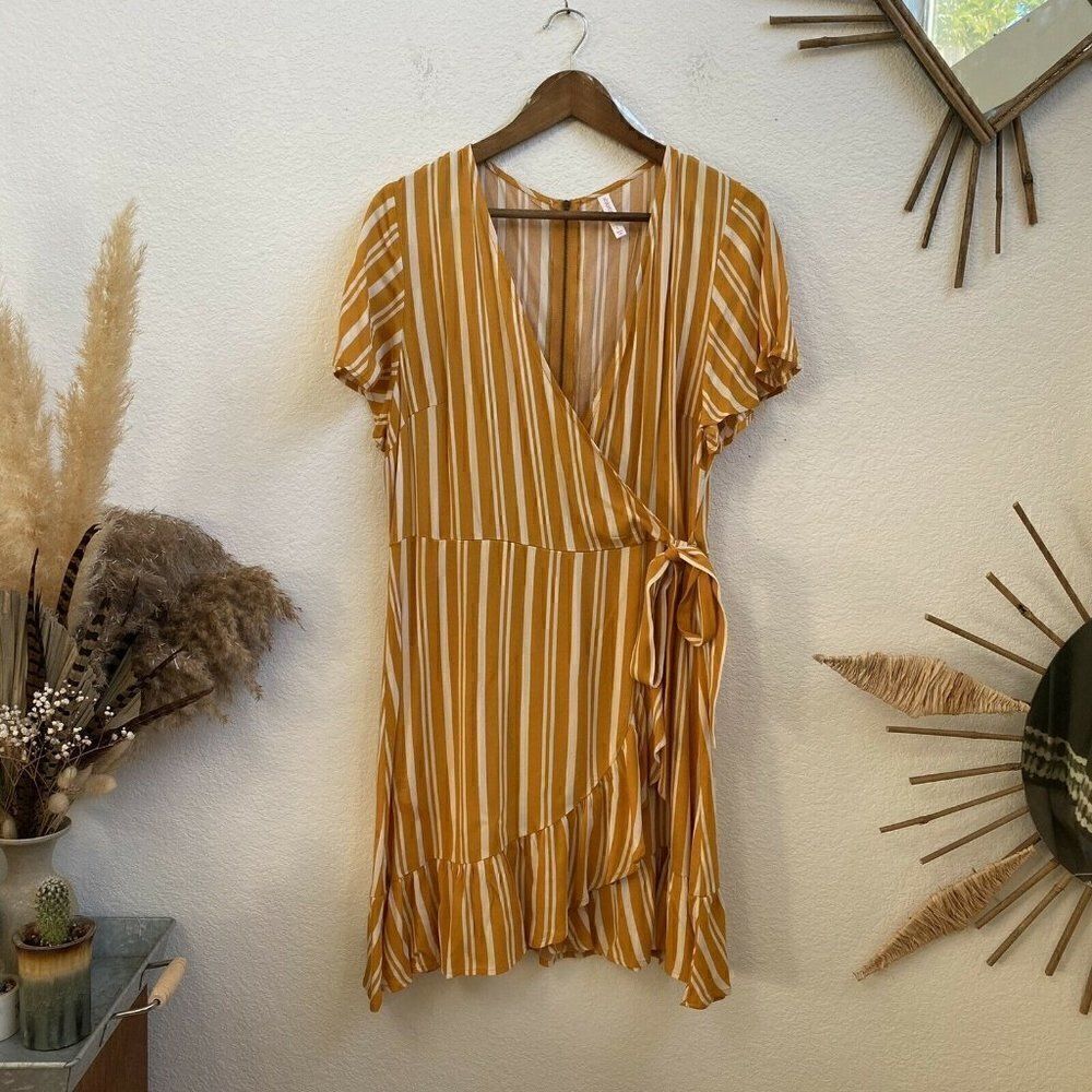Xhilaration Striped Wrap Short Sleeve Ruffle Mini Dress -Mustard & White Size L